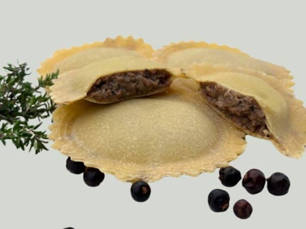 Hjort med enbär och timjan -  panzerotti